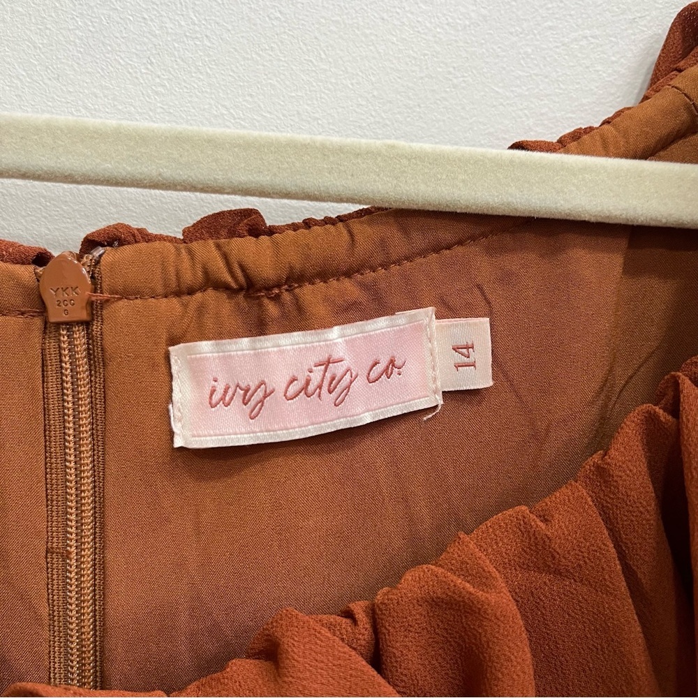Ivy City Co. Billie Dress brown-tone Amber Chiffon Sienna Brown Maxi Dress 14 - Picture 10 of 11